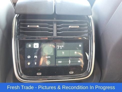 Used 2022 Rivian R1T Adventure AWD/4WD image 15