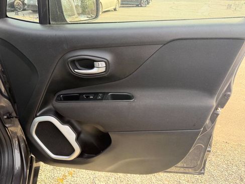 Used 2015 Ford Edge Titanium w/ Equipment Group 302A image 32