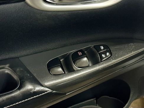 Used 2018 Nissan Sentra SV image 18