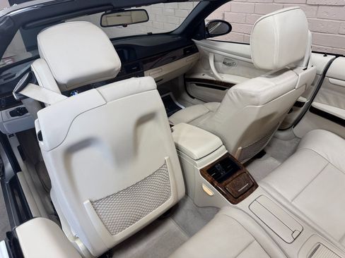 Used 2008 BMW 335i Convertible image 30