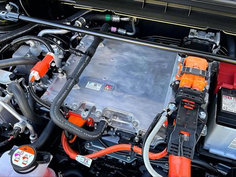 New 2026 Lexus RZ 350e image 20