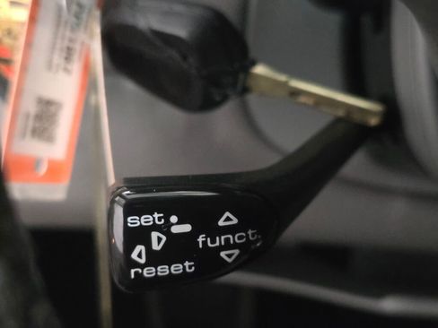 Used 1999 Porsche 911 Carrera image 38