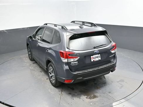 Used 2023 Subaru Forester Premium AWD/4WD image 44