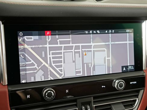 New 2026 Porsche Macan image 27