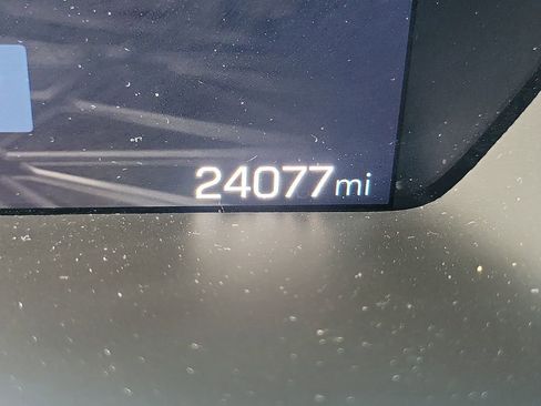 Used 2024 GMC Canyon Denali AWD/4WD image 26