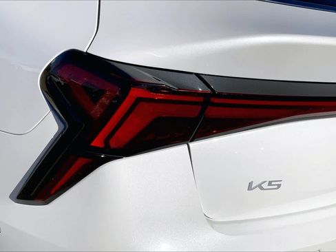 Certified 2026 Kia K5 GT w/ GT1 Package image 31