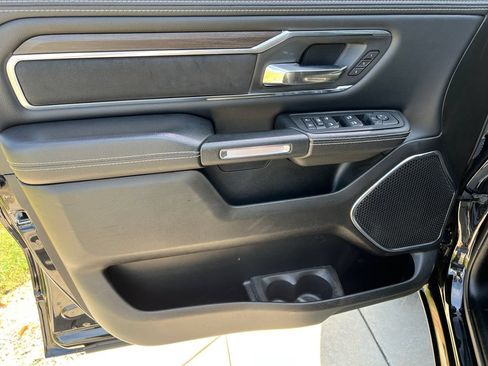 Used 2025 RAM 1500 Laramie AWD/4WD image 16