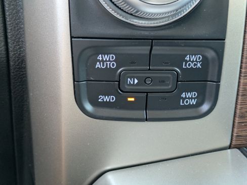 Used 2017 RAM 1500 Laramie w/ Convenience Group image 31