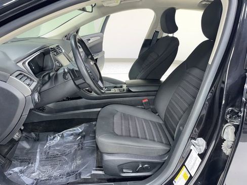 Used 2019 Ford Fusion SE AWD/4WD image 13