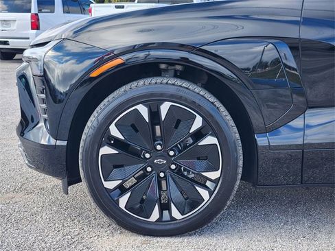 Used 2025 Chevrolet Blazer EV RS image 8