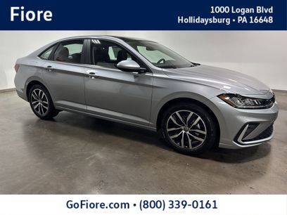 New 2025 Volkswagen Tiguan SE