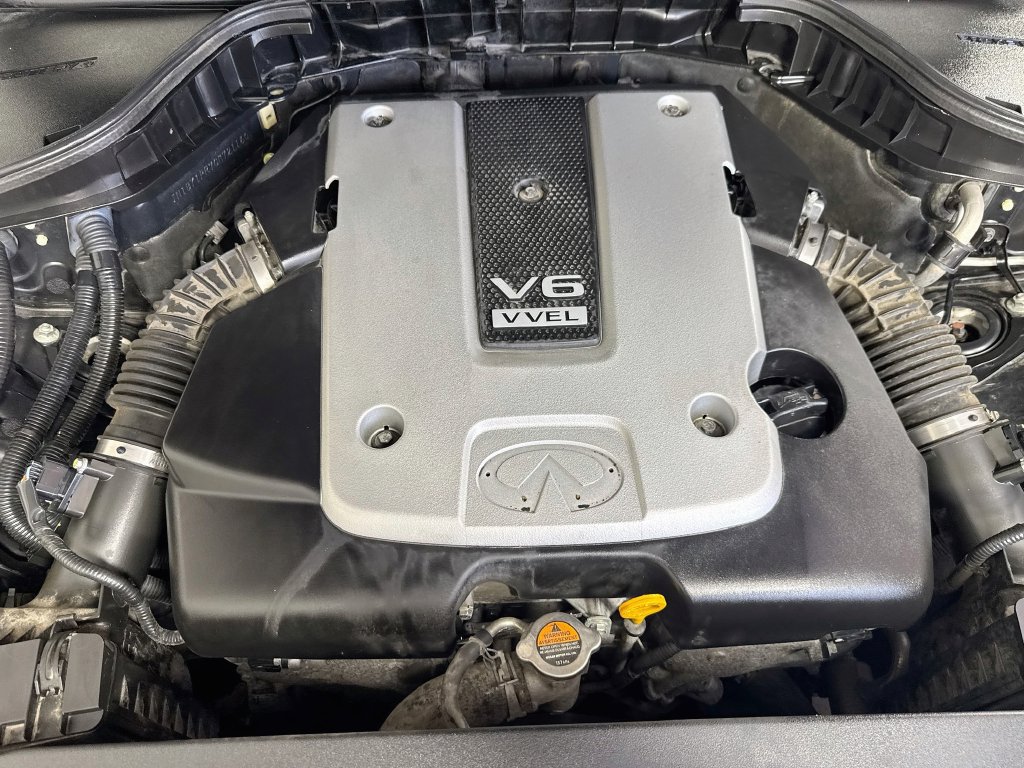 Used 2016 INFINITI Q70 L 3.7 AWD/4WD image 40