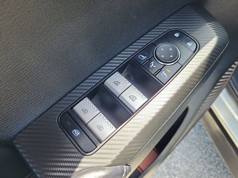 Used 2024 Mitsubishi Outlander SE FWD image 14