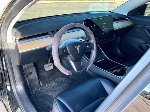 Used 2019 Tesla Model 3 Long Range image 16