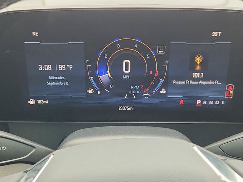 Certified 2025 Chevrolet Traverse LT w/ Driver Confidence Package FWD image 12