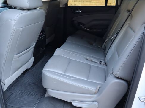Used 2019 Chevrolet Suburban LT AWD/4WD image 6
