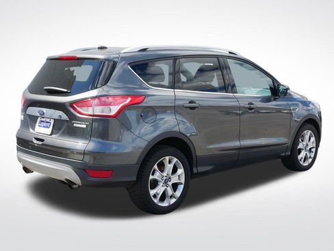 Used 2016 Ford Escape Titanium FWD image 4