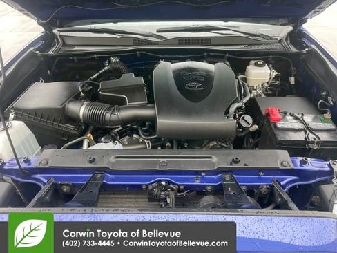 Certified 2023 Toyota Tacoma TRD Off-Road image 21