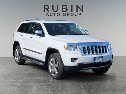 Used 2013 Jeep Grand Cherokee Overland w/ Advance Technology Group AWD/4WD image 1