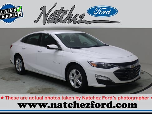 Used 2024 Chevrolet Malibu LT image 1