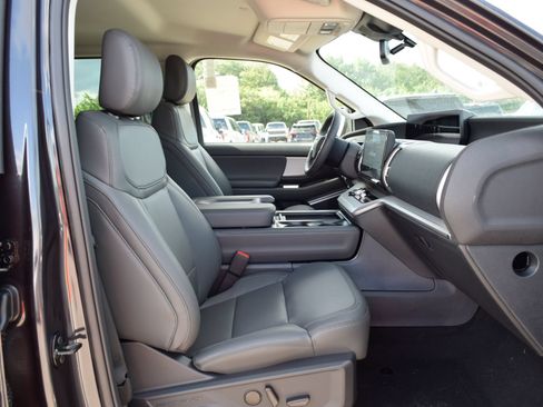 New 2026 Ford Expedition Active RWD image 23