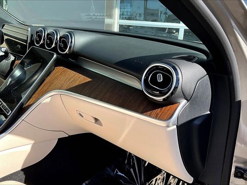 Used 2024 Mercedes-Benz C 300 Sedan image 16