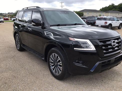 Used 2023 Nissan Armada SL w/ Midnight Edition Package RWD image 6