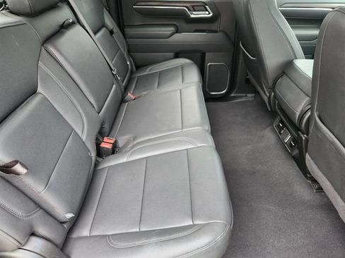Used 2025 GMC Sierra 1500 SLT RWD image 31