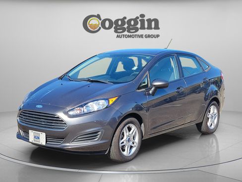 Used 2017 Ford Fiesta SE image 1