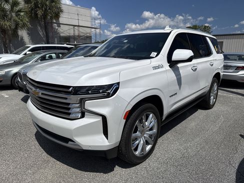 Used 2023 Chevrolet Tahoe High Country w/ Premium Package RWD image 2