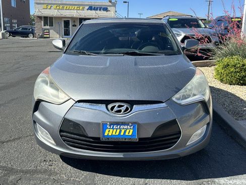 Used 2016 Hyundai Veloster w/ Option Group 03 FWD image 8