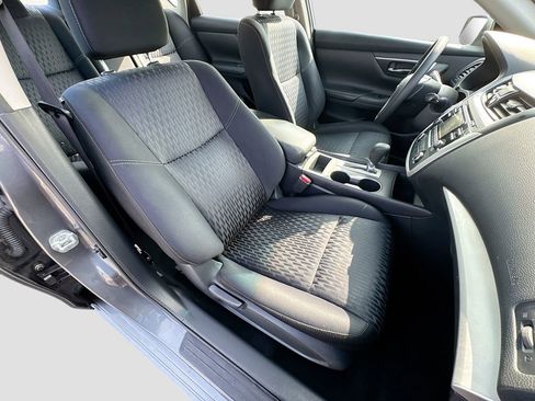 Used 2017 Nissan Altima 2.5 S w/ Power Driver Seat Package FWD image 32