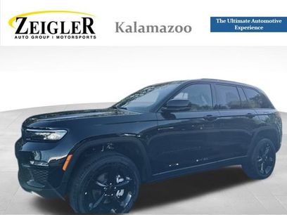 New 2025 Jeep Grand Cherokee Limited w/ Black Appearance Package
