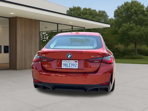 Used 2023 BMW i4 eDrive35 RWD image 9