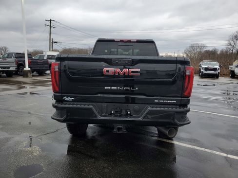 New 2026 GMC Sierra 2500 Denali w/ Denali Reserve Package image 5