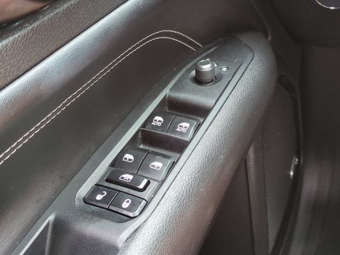 Used 2022 Jeep Compass High Altitude AWD/4WD image 25