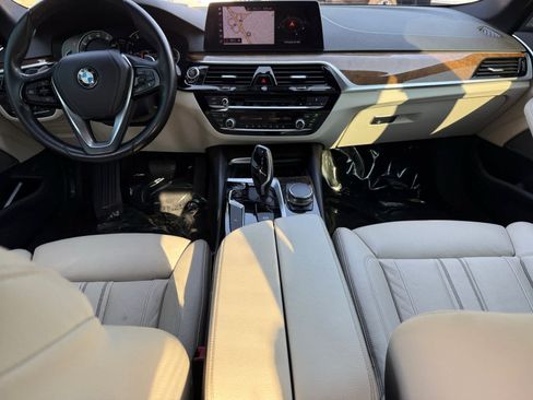 Used 2017 BMW 530i RWD image 13