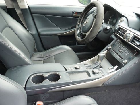 Used 2017 Lexus IS 200t RWD image 8