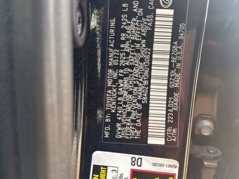 Used 2022 Lexus ES 350 w/ Premium Package image 8