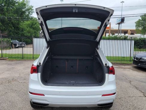 Used 2019 Audi Q3 2.0T Premium Plus w/ Premium Plus Package AWD/4WD image 11