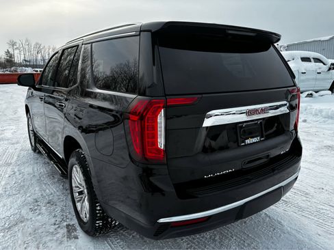 Used 2022 GMC Yukon SLT w/ SLT Premium Package image 7