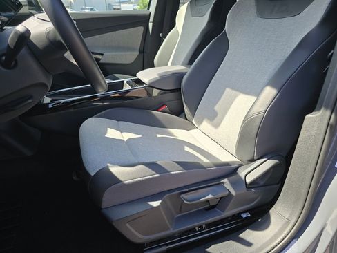 Certified 2024 Volkswagen ID.4 2WD image 26