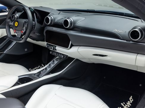 Certified 2020 Ferrari Portofino RWD image 58
