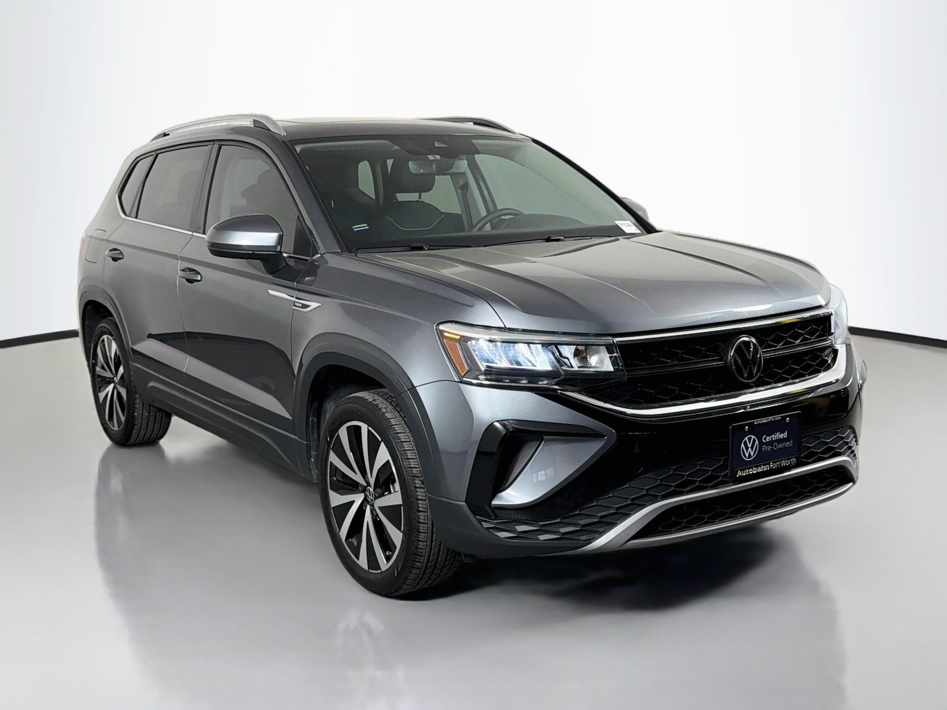 Certified 2023 Volkswagen Taos SE w/ Panoramic Sunroof Package FWD image 3