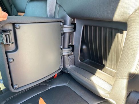 Used 2021 GMC Sierra 1500 AT4 w/ AT4 Premium Package image 31