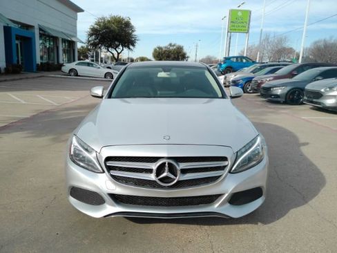 Used 2016 Mercedes-Benz C 300 4MATIC Sedan image 2