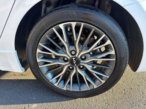 Used 2023 Kia Forte GT-Line w/ GT-Line Premium Package image 9