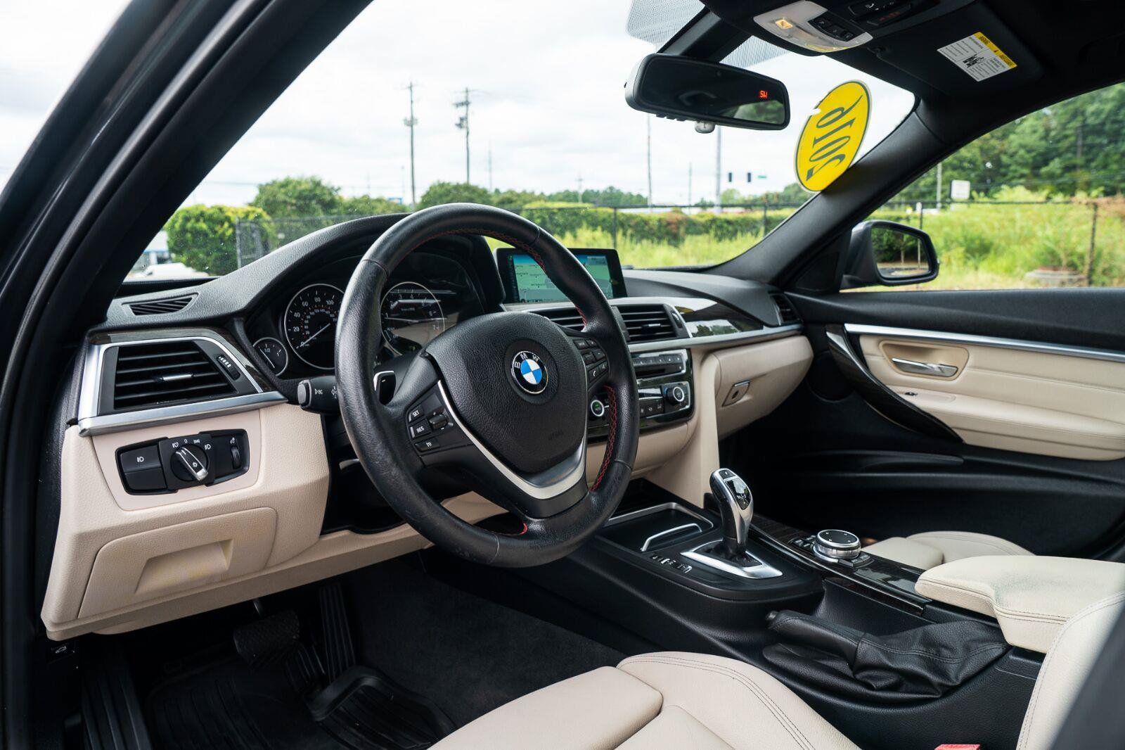 Used 2016 BMW 328i xDrive Sedan AWD/4WD image 19