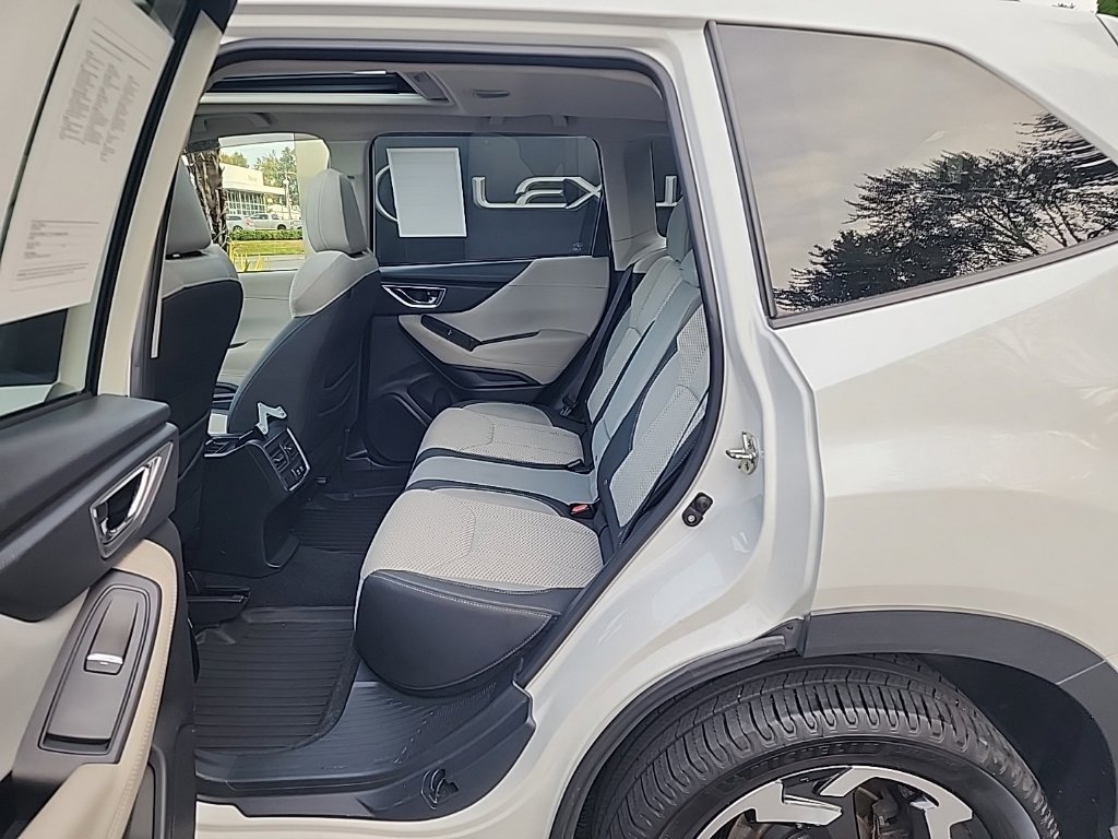 Used 2019 Subaru Forester Premium AWD/4WD image 14