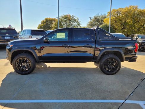 New 2026 Chevrolet Colorado Trail Boss w/ Midnight Edition image 2